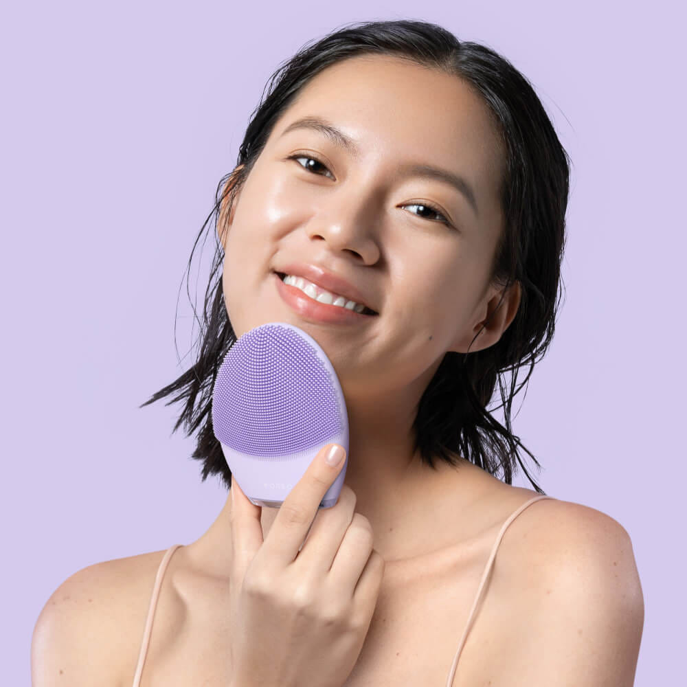 เครื่องล้างหน้าอัจฉริยะ FOREO LUNA 3 Sensitive Skin